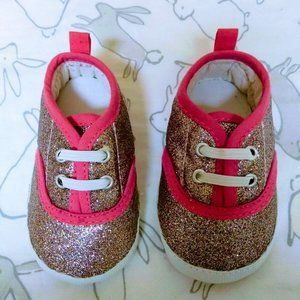 Carter's Pink Glitter Sneakers/Crib Shoes 3-6m